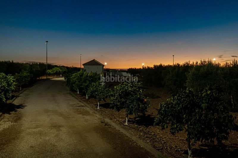 Foto 8690a80d-0049-4eee-932d-6ad6e3cad4ed. Masia amb aparcament a Carmona