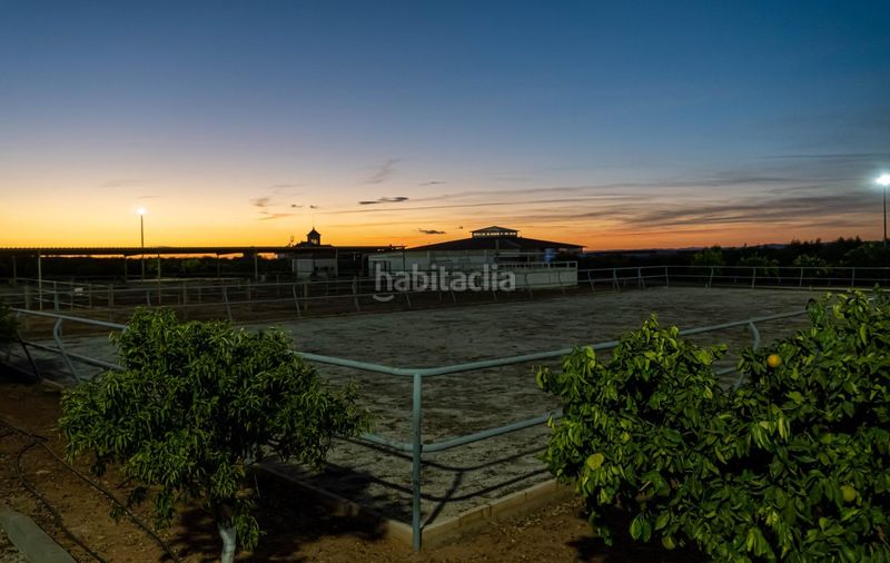 Foto d62ab73c-72fd-4245-b27e-db9cf89436cb. Masia amb aparcament a Carmona
