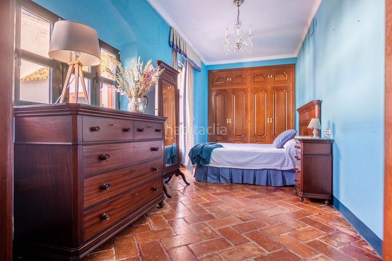 Foto 605c393d-79b4-4843-88b7-ff3e5cd83880. Masia amb aparcament piscina a Carmona