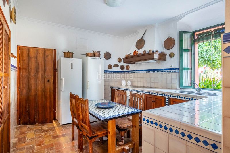 Foto 7af16c5c-1bfb-4382-9dd6-dad1488b3975. Masia amb aparcament piscina a Carmona