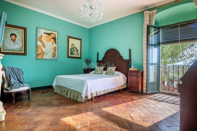 Foto a01b5a83-16e4-4c06-acf8-2d097dd14cb7. Masia amb aparcament piscina a Carmona