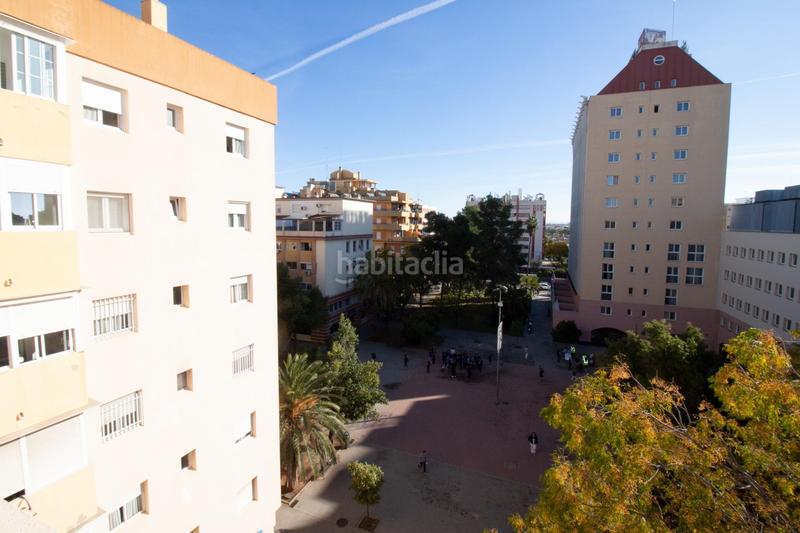 Foto 1e91e955-6551-4861-a5d5-e3a43624a1e9. Flat in colores - entreparques Sevilla