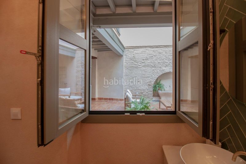 Foto f389dbb8-1112-4d59-9a56-3c10fb8ff89e. Casa amb calefacció a San Bartolomé Sevilla