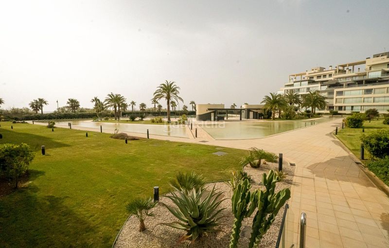 Foto 8db51731-8e53-46ff-acd3-1aa4b9e02a29. Apartament a avenida pelicanos de los 6 a Isla Canela Ayamonte
