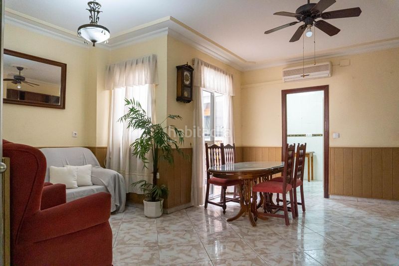 Foto ca1ef326-a0c0-4bcc-bd11-df02b104c22d. Casa amb aparcament a Morón de la Frontera