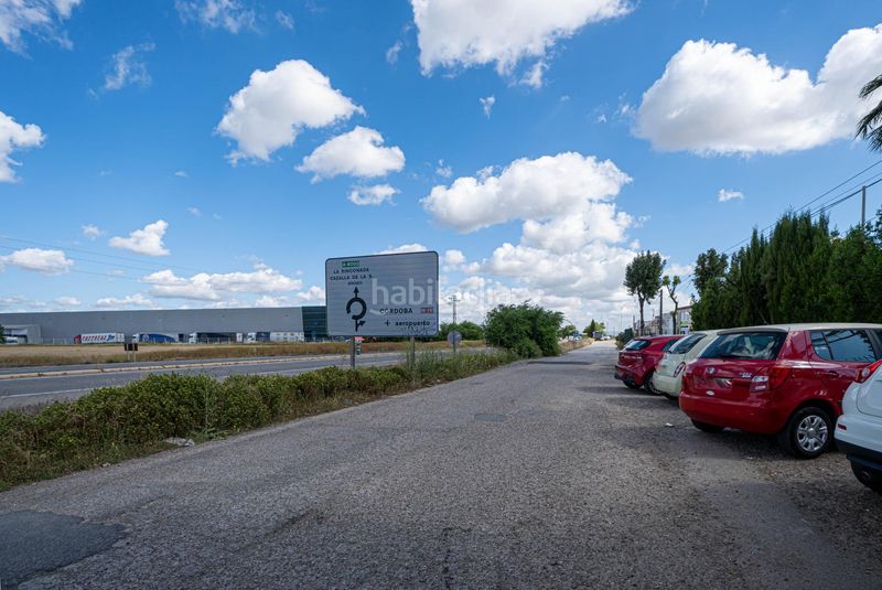 Foto d4ddffd3-e87c-40a1-a999-ca363bfcd76a. Bâtiment à usage industriel dans Rinconada (La)