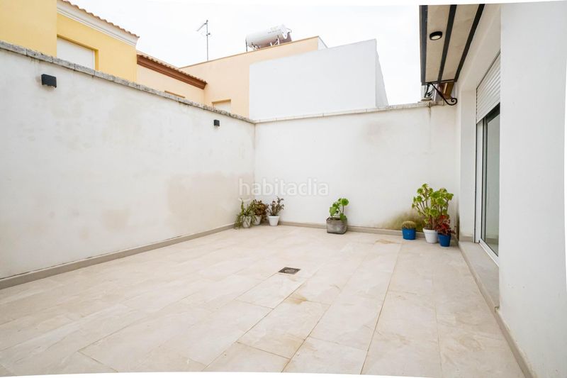Foto 4190334f-ba81-4de8-b40c-f79b5a15e45e. Casa adossada a Olivares