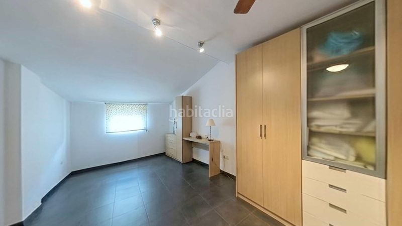 Foto 462f9acc-d2be-435d-8efe-5e17ada38602. Casa adossada a Olivares