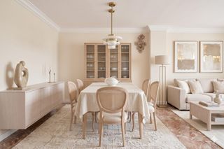 Flat in Avenida del alcalde luis uruñuela 8. Espectacular vivienda de 5 dormitorios con club privado en sevil