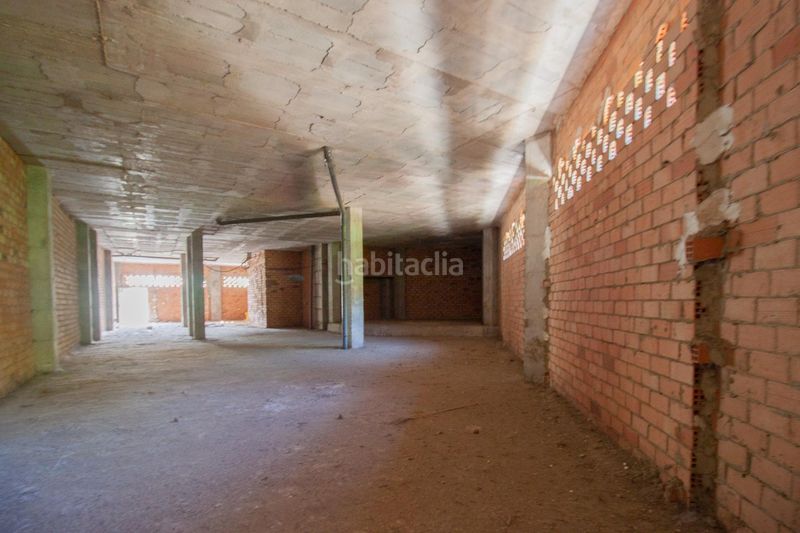 Foto 526bebe6-57c2-4ee4-87fc-dee4b98041af. Local comercial a calle eúfrates 14 a Parque Alcosa Sevilla