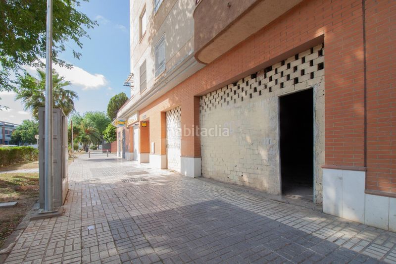 Foto 6354cf41-37f0-499a-80fa-609468f3b1cc. Local comercial a calle eúfrates 14 a Parque Alcosa Sevilla