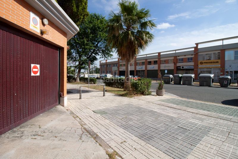 Foto 7f299735-62fb-4ea8-957e-cb16f3e7c4f9. Local comercial a calle eúfrates 14 a Parque Alcosa Sevilla