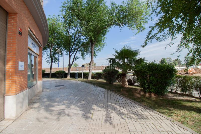 Foto a08426cf-2044-4914-a06b-1693b1882fc1. Local comercial a calle eúfrates 14 a Parque Alcosa Sevilla