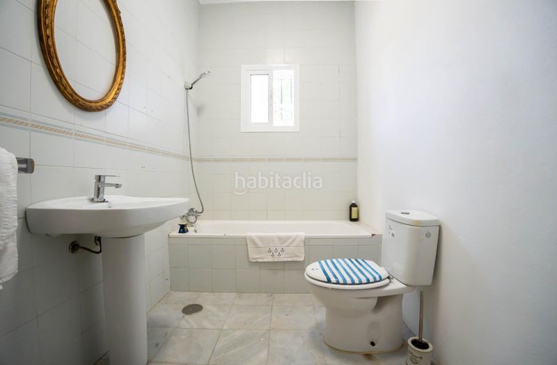 Foto 499e8b4b-f5c9-4479-9ced-5466811141c7. Casa amb calefacció aparcament piscina a Marchena