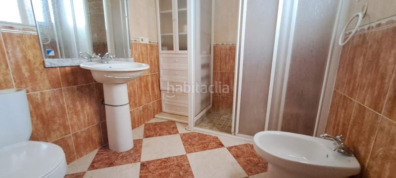 Foto edccf0cb-3ad2-4b86-8f48-632130335118. Casa a Brenes