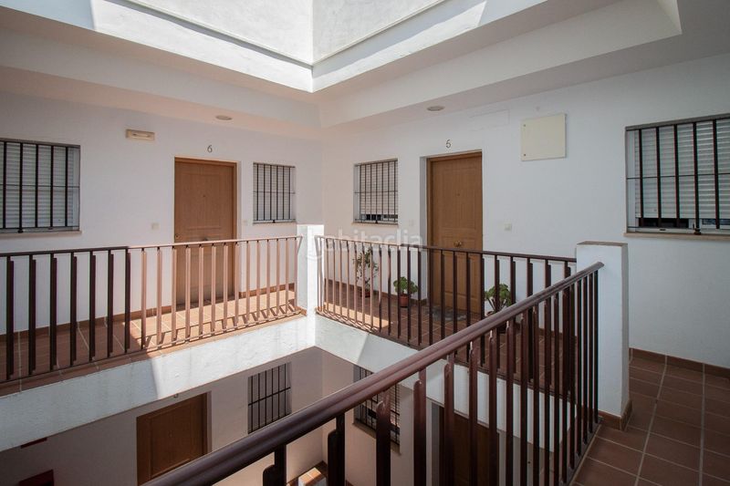 Foto 82f297a6-bed2-4982-a735-2c41ec8882d1. Duplex in Centro Tomares