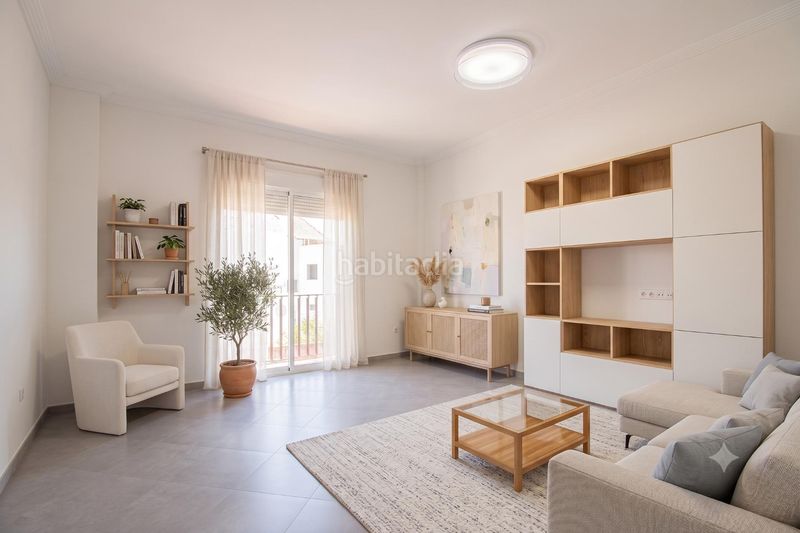 Foto 9b83db9f-0733-4529-afdb-c2f665572ce0. Duplex in Centro Tomares