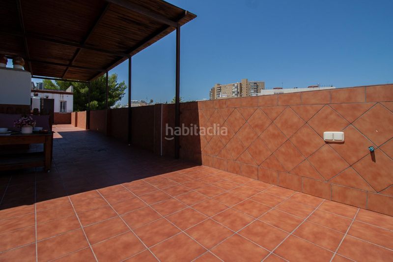 Foto afe1be24-6825-477d-8ea2-d4d25a23cb58. Duplex dans Centro Tomares
