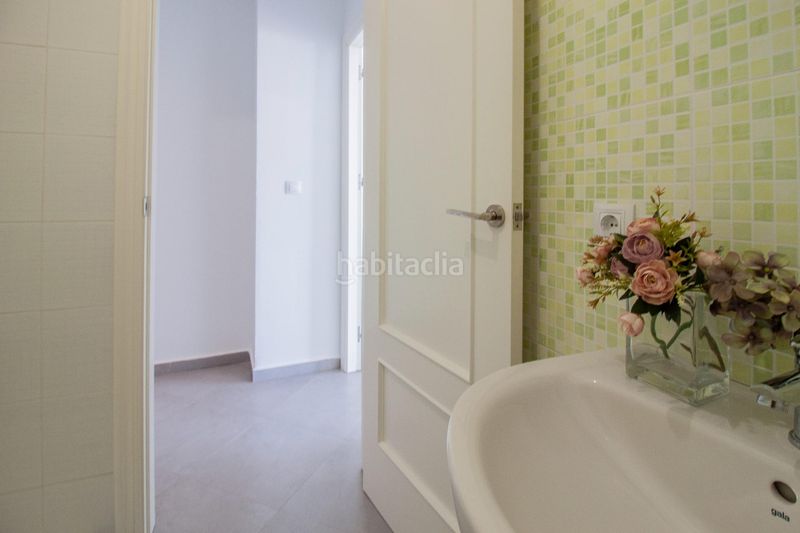 Foto d533b9a5-2ba3-4433-b660-3f0bb2703066. Duplex in Centro Tomares