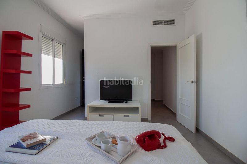 Foto e1c2b0ec-b2b6-4126-8c38-91f5229c4d6f. Duplex dans Centro Tomares