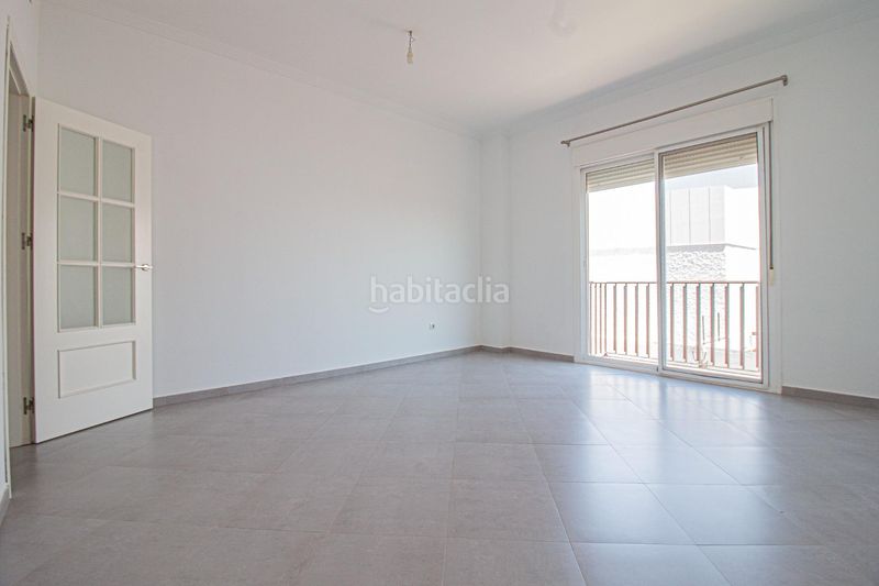 Foto ed03952f-73f3-4f25-ae9a-3f8a63dc7b39. Duplex in Centro Tomares