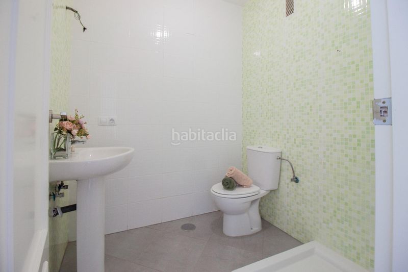 Foto fa18945f-0c25-4cb6-8b27-a7fd2f3b6e10. Duplex dans Centro Tomares
