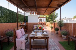 Duplex  Calle carlos cano. Dúplex exclusivo con terraza de 70 m2 en el centro de tomares.