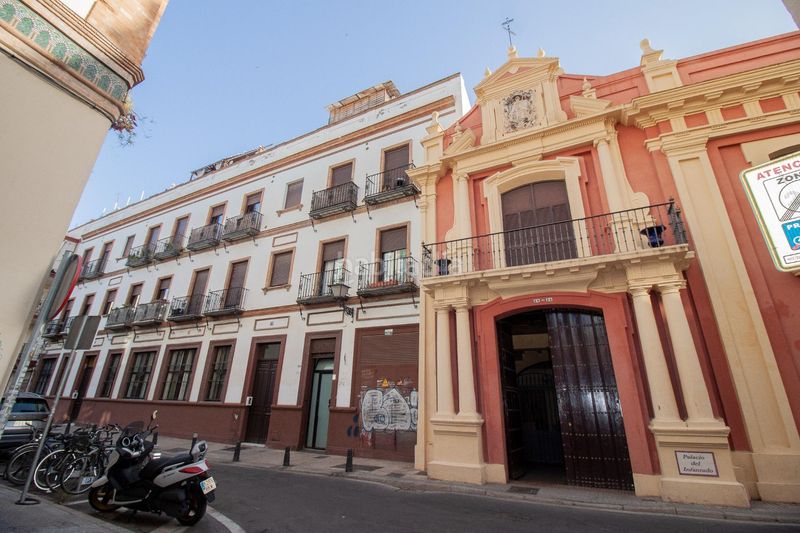 Foto b382635c-498e-40a5-b167-62c2d091c2c2. Lloguer casa amb aparcament a San Lorenzo Sevilla