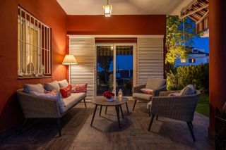 Casa aparellada  Calle de la casa grande. Chalet de lujo listo para entrar en simón verde espacio, eleganc