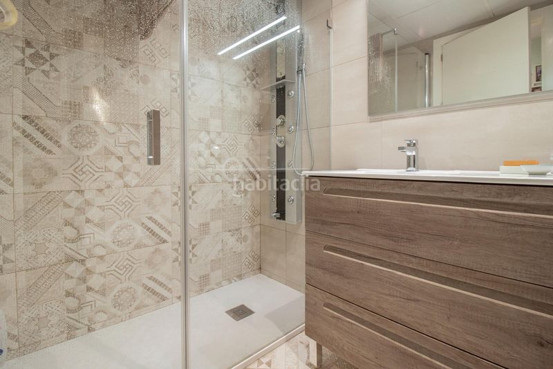 Foto f80e5872-51be-4f59-9ca8-f4126ca9f618. Pis amb aparcament piscina a colores - entreparques Sevilla