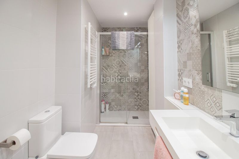 Foto fa47a729-358a-40c5-b1b6-e69e957cf003. Pis amb aparcament piscina a colores - entreparques Sevilla