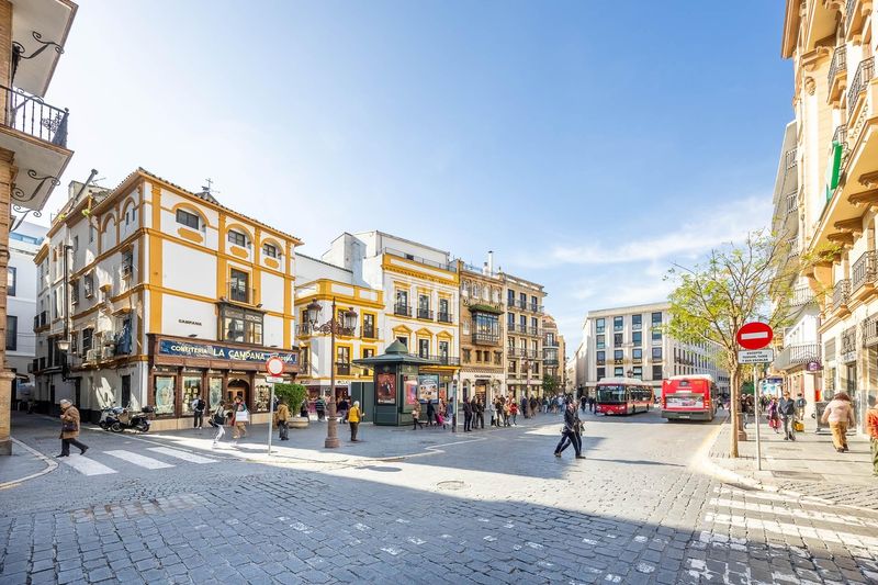 Foto f24700ef-ea8b-458d-b902-7aa7ec85293b. Planta baixa amb calefacció aparcament a Encarnación - Regina Sevilla