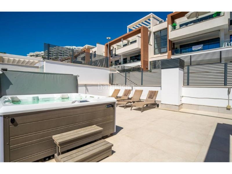 Foto 815d3e93-f541-4515-af38-5e884c4f1d22. Attico con parcheggio piscina in La Quinta Benahavís