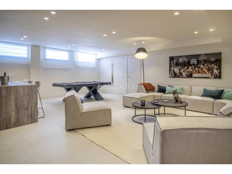 Foto 40aac586-6d92-4575-b156-2454bc88dde7. Haus mit parking pool in El Velerín Estepona