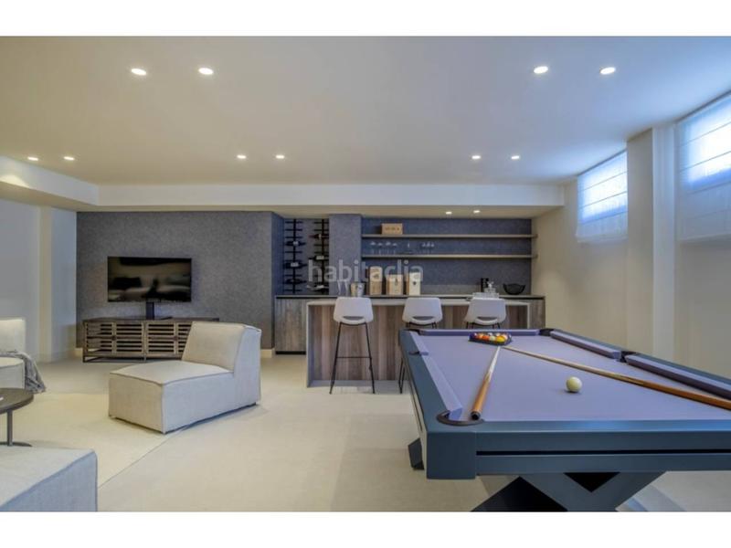 Foto 55457fec-8773-4b63-ac25-674545b37e02. Haus mit parking pool in El Velerín Estepona