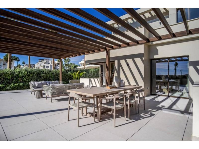 Foto 66d5db75-4646-483b-bc9e-8c432bf17a81. Haus mit parking pool in El Velerín Estepona