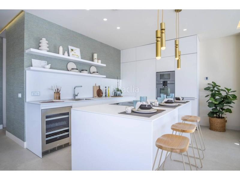 Foto cf2e05f1-8a88-4c57-83f3-0b33af3654ab. Haus mit parking pool in El Velerín Estepona