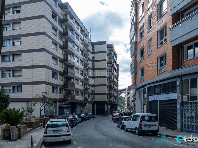 Foto f08eb67e-ff15-44d3-9d61-b4bc764244cb. Local comercial a La Peña Bilbao