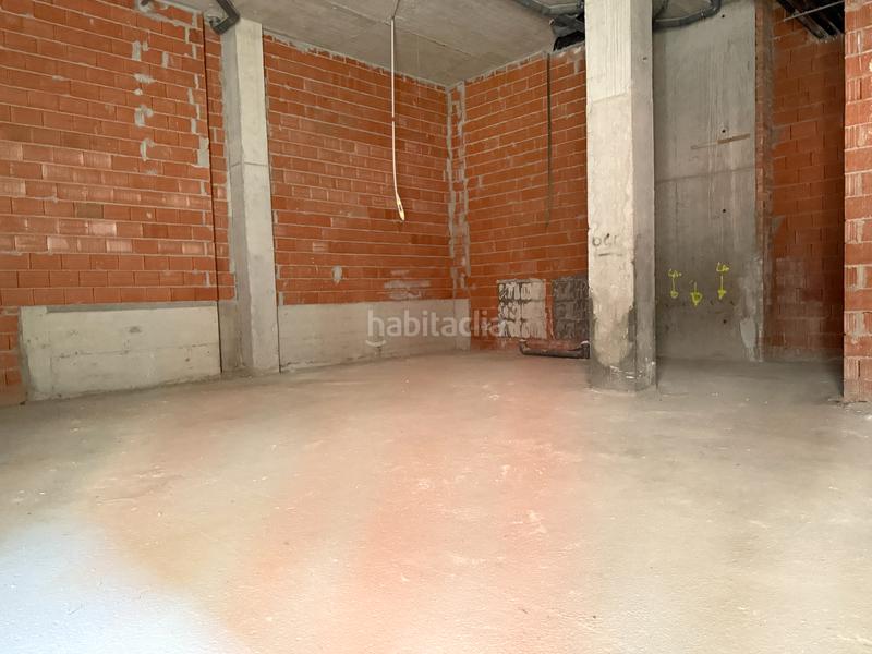 Foto f532f3fa-e07c-46f1-9a0a-36168fb994ef. Affitto locale commerciale in La Peña Bilbao