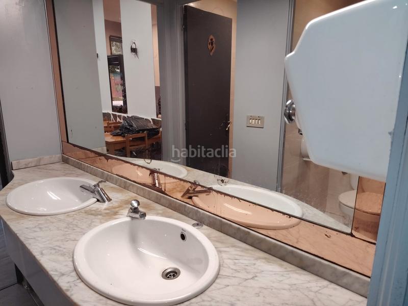 Foto 17fbf93b-4be4-4edb-9a3f-c9342b5f4ea7. Local comercial a Txurdinaga Bilbao