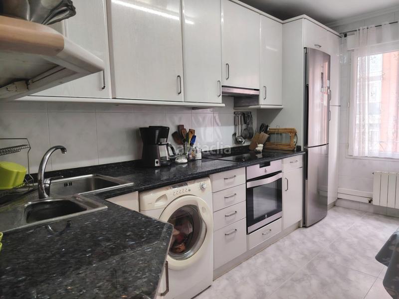 Foto 6f3651bf-2e45-443c-a11a-674b5d249579. Piso venta de piso en exclusiva en santutxu en Begoña Bilbao