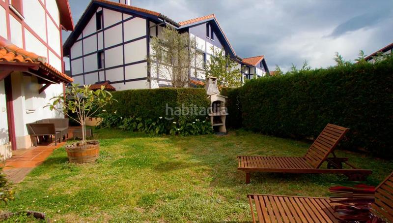 Foto 0b4ecb7e-fb26-4874-bc56-ad775f1a14ed. Chalet  bifamiliar en las carreras en Abanto y Ciérvana / Abanto Zierbena