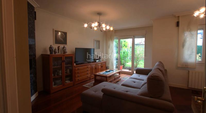 Foto d766a5b6-d85c-41b5-acde-91075f57b9bc. Chalet  bifamiliar en las carreras en Abanto y Ciérvana / Abanto Zierbena