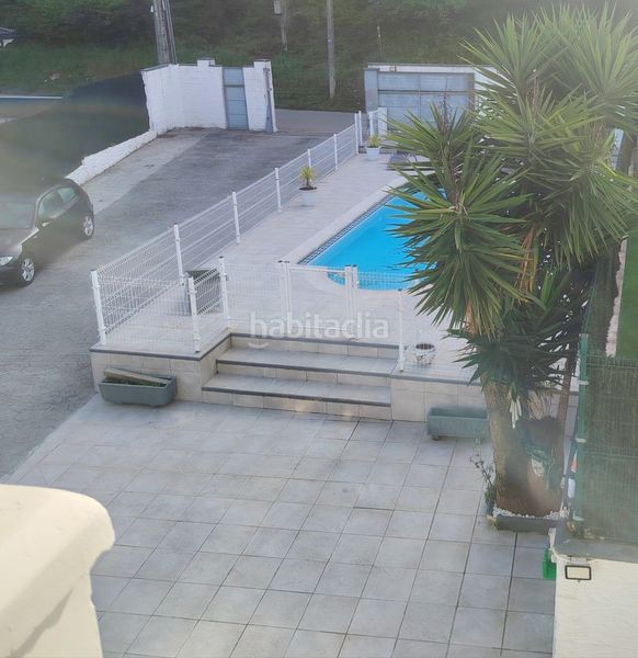 Foto 9646e974-3513-4103-8da8-b32fdd7d7051. Xalet amb xemeneia aparcament piscina a Samano Castro - Urdiales