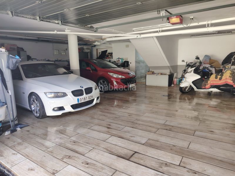 Foto fcfb8cd5-5185-4bed-afa1-8022ce289555. Xalet amb xemeneia aparcament piscina a Samano Castro - Urdiales