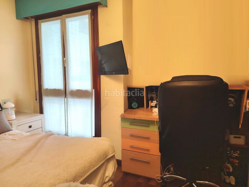 Foto 456aa4fc-4a8a-4274-ad6a-404549a77634. Dúplex venta de piso en Centro Urbano-Hirigunea Leioa
