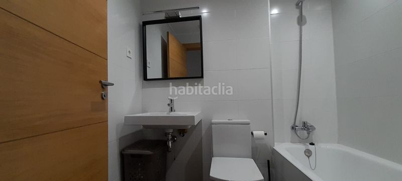 Foto fe9ab51e-2740-4617-9100-69400ed5a50c. Pis amb calefacció aparcament a Miribilla Bilbao