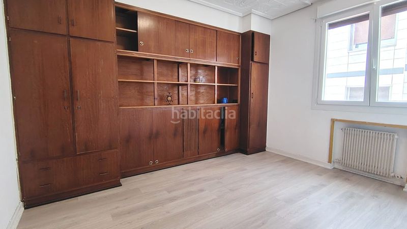 Foto 3b7f41cc-e97f-4b7a-b430-eaf76afa107b. Piso en Atxuri Bilbao