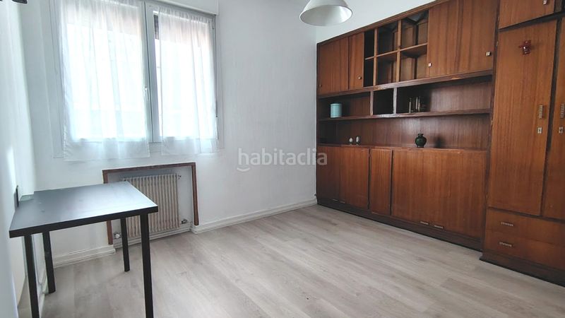 Foto f6972442-4305-4190-83fc-8ea507d0a7e9. Piso en Atxuri Bilbao