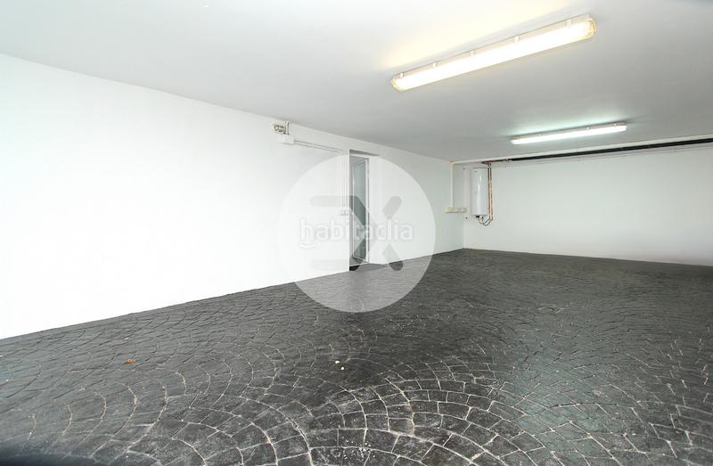 Foto 35c05dee-b295-42a8-9949-357d5bfe115d. Casa amb calefacció aparcament piscina a El Poal Castelldefels